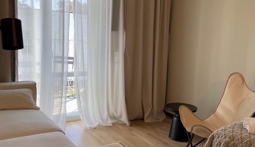 Gardenview Studio (1106)