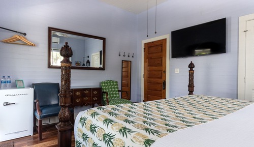 Conch Republic Room 5