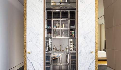 Signature Suite (Crescent)