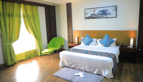 Executive Suite