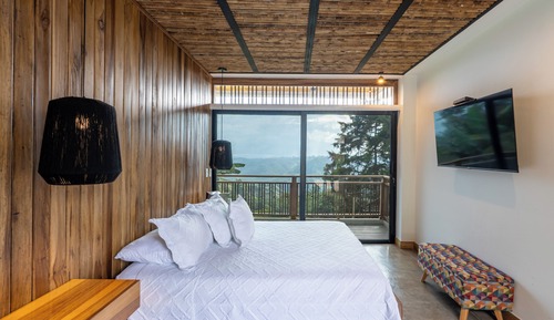 Classic Cabin