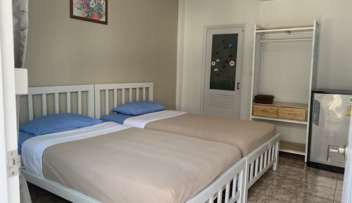Economy Room, 2 Twin Beds