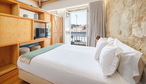 Deluxe Room, Balcony