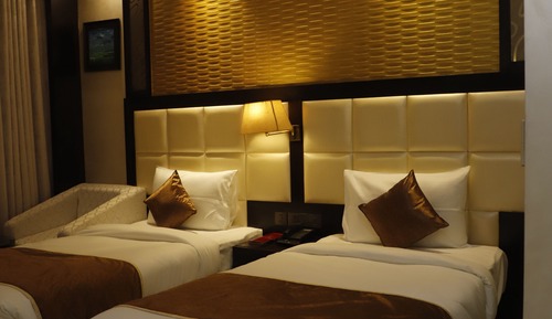 Superior Room, 1 King Bed, Non Smoking, City View