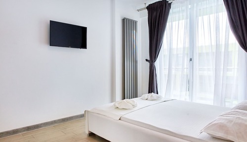 Premier Apartment