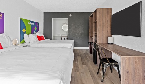 Room, 2 Queen Beds, Non Smoking
