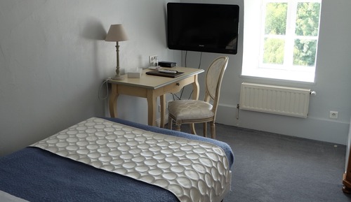Single Room, 1 Large Twin Bed