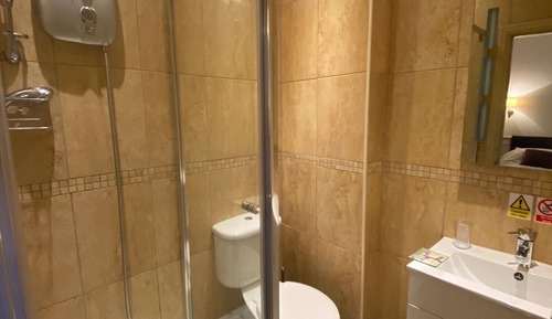 Standard Twin Room, Private Bathroom