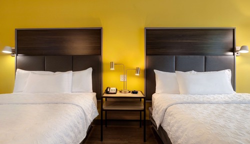 Room, 2 Queen Beds, Balcony, Ocean View
