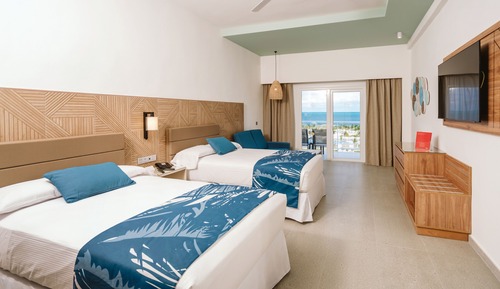 Double Room, Oceanfront (M)