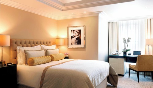 Deluxe Room, 1 Queen Bed