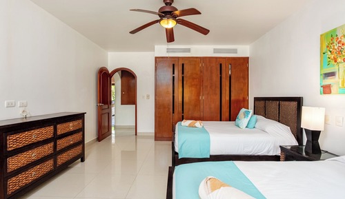 Luxury Apartment, Marina View