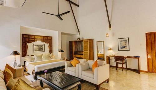 Shanthi Suite (Courtyard View) 