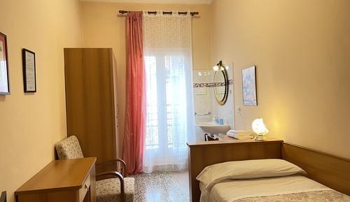 Single Room, Shared Bathroom