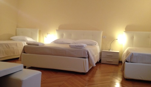 Quadruple Room, Shared Bathroom (Not Refundable)