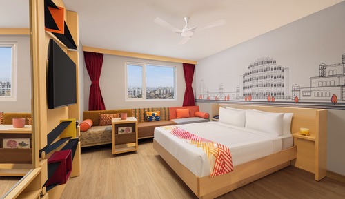 Luxe Queen Room
