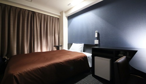 Premium Double Room, 1 Double Bed, Smoking (Room Size 15m² / Bed Size 140cm)