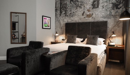 Club Deluxe Room