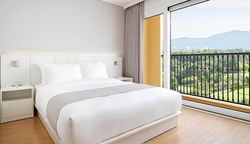 Sorano Deluxe Modern