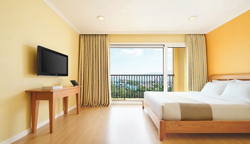 Deluxe Twin Bed