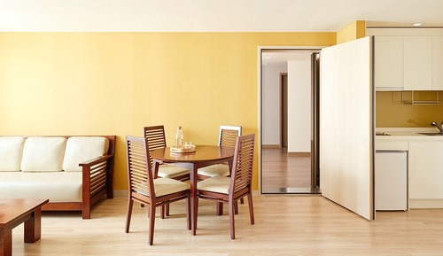 Deluxe Room (Hotel type, No kitchenette)