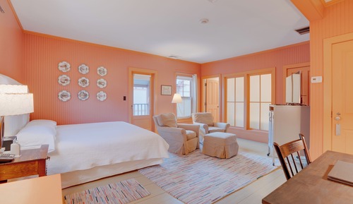 Deluxe Room (Superior King Bed with a Porch)