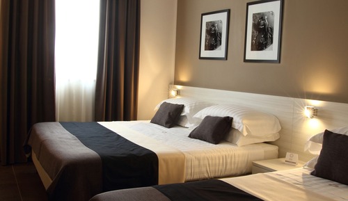 Triple Room
