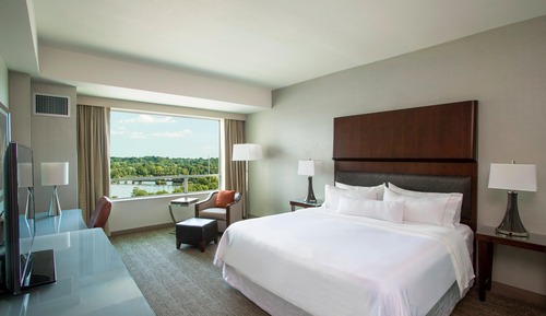 Traditional Room, 1 King Bed, Non Smoking