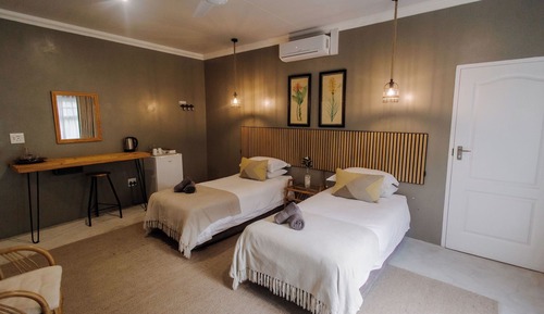 Twin Room, Pool View