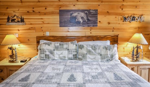 Suite, 1 King Bed, Jetted Tub