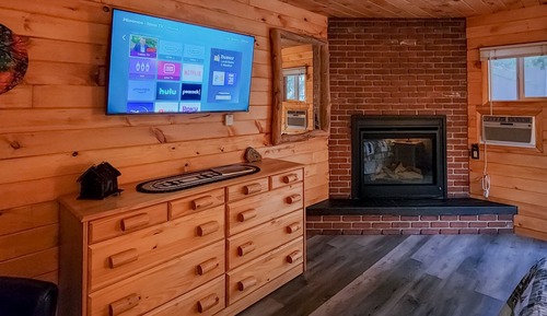 Deluxe Room, 1 King Bed, Fireplace
