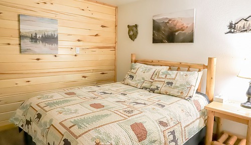 Room, 2 Bedrooms