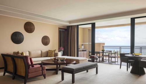 Suite, 1 King Bed with Sofa bed (Clearwater Bay)