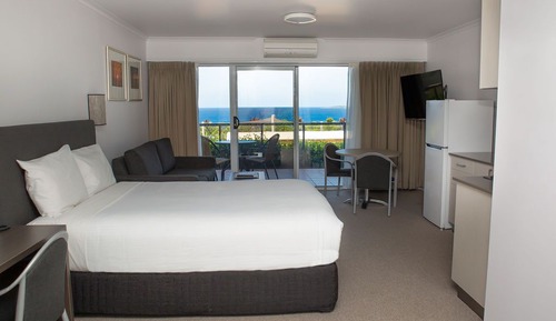 Studio View Room