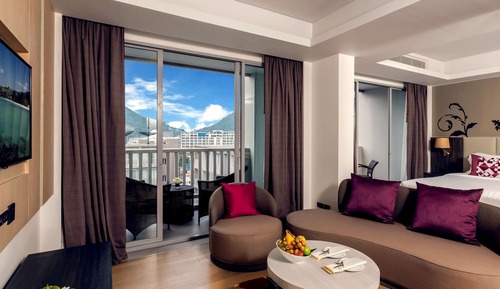 Superior Suite, 1 King Bed
