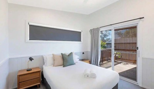 Deluxe Cabin - Sleeps 6