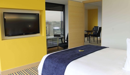 Suite, 1 King Bed