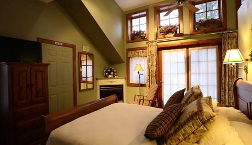Deluxe Room, 1 Queen Bed with Sofa bed (The Garden Room)