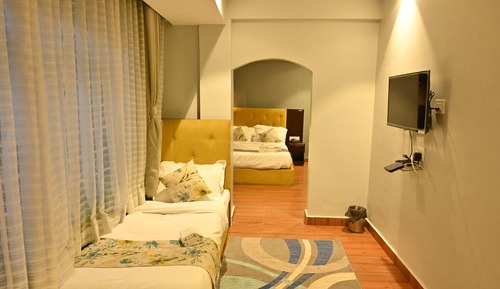 Deluxe Triple Room