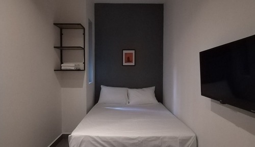 Executive Single Room, 1 Queen Bed, Kitchenette