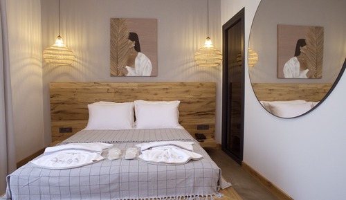Exclusive Room