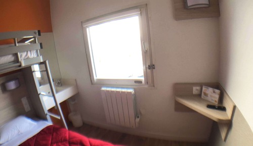 Standard Room, Multiple Beds, Shared Bathroom