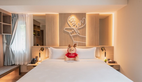 Superior King Bed