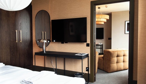 Suite (Spa is not included)