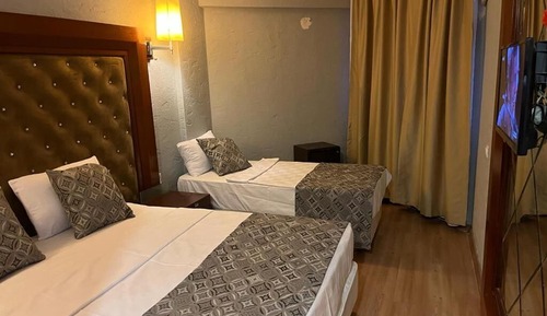 Comfort Triple Room