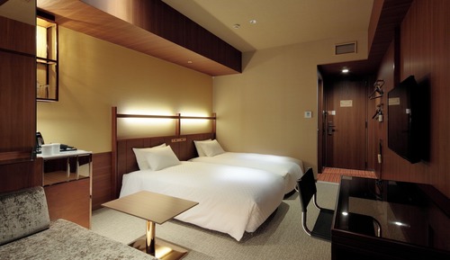 Corner Twin Room, Non Smoking(Sofa Bed, Lounge Access, High Floor)