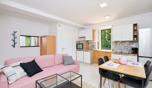 Apartment (1 Bedroom)