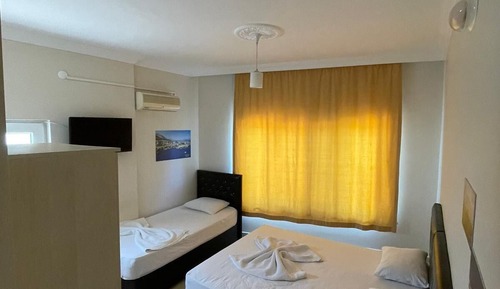 Basic Triple Room