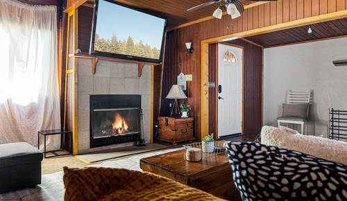 House (2 Bedrooms)