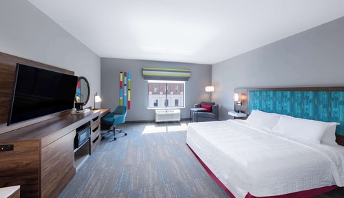 Room, 1 King Bed, Accessible, Bathtub